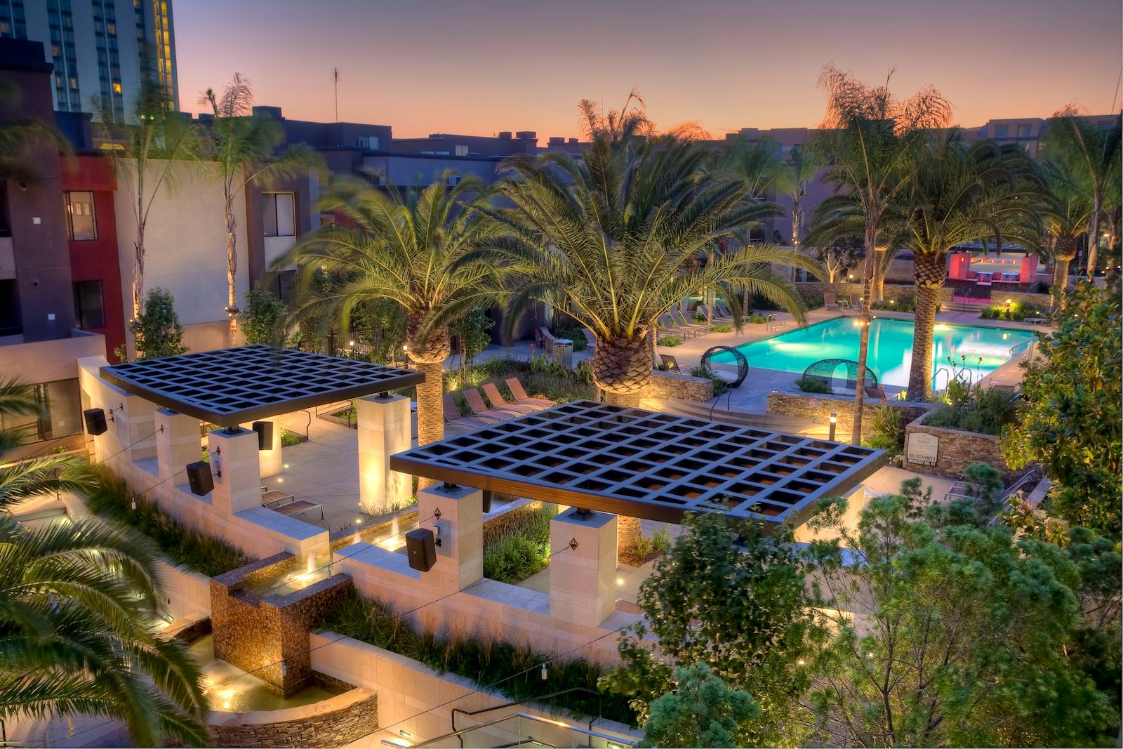 Ecco Living Avalon Burbank LA Student