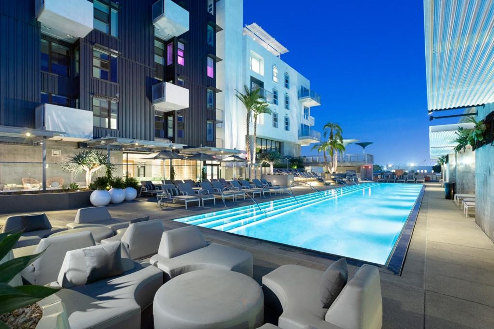 6677 Santa Monica Blvd Los Angeles (California) Student Housing