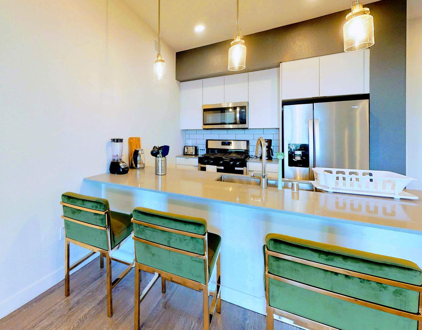 6677 Santa Monica Blvd Los Angeles (California) Student Housing