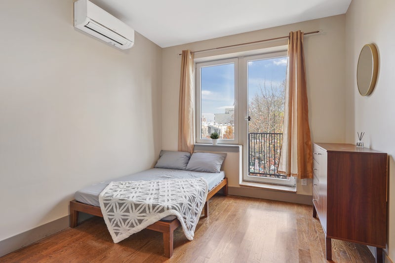 Student near Long Island University Brooklyn