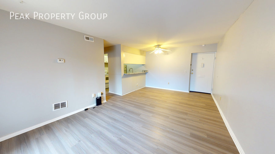 2971 Deckebach Avenue - 58 Cincinnati (Ohio) Student Housing
