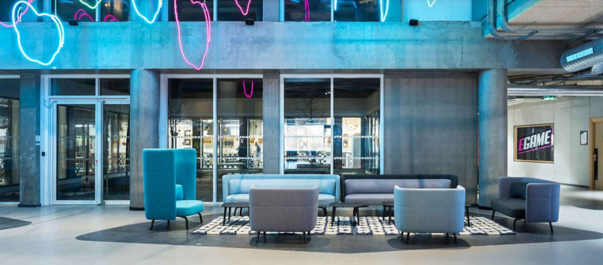 Explore Student near HEC Paris