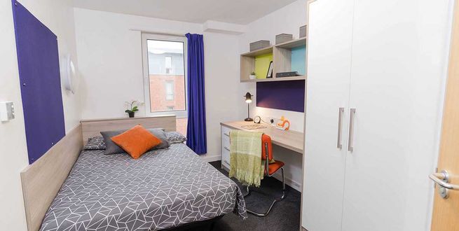 Queens Park House Student Rooms