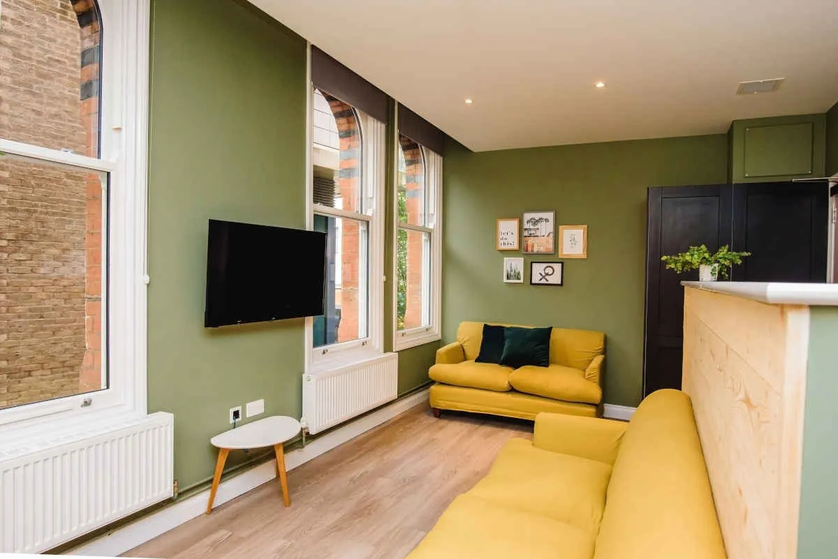 The Curtler Building - Apartment 5 Worcester 2