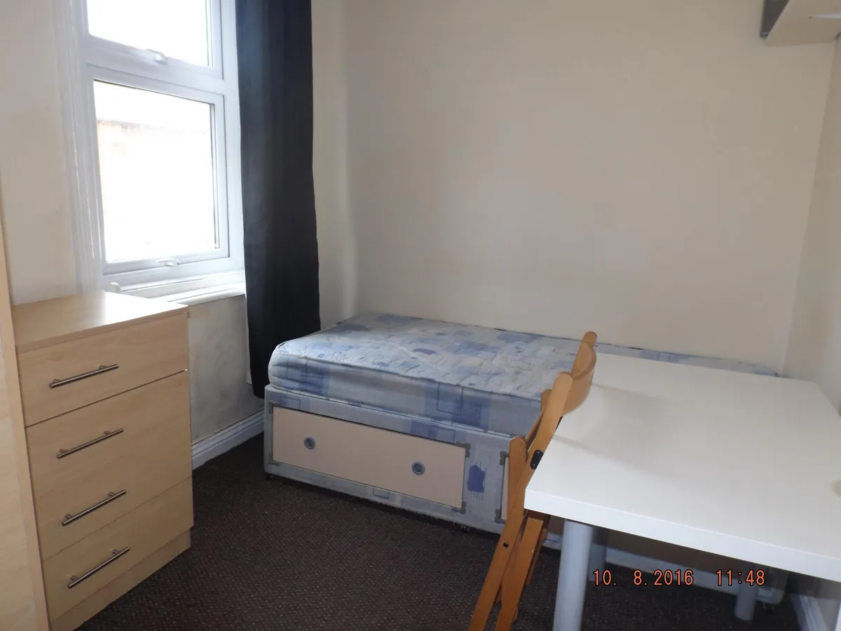 8 Bed House - Sutton Street Durham 0