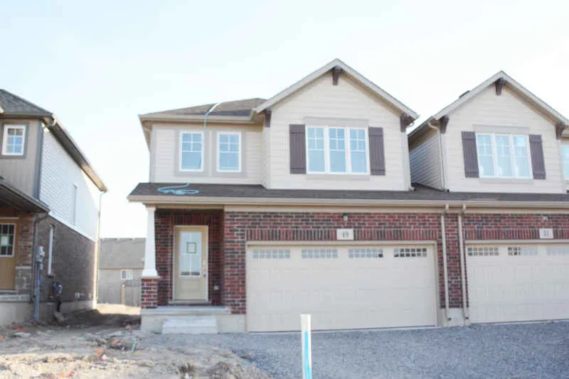Townhouse@Elderberry St. Catharines