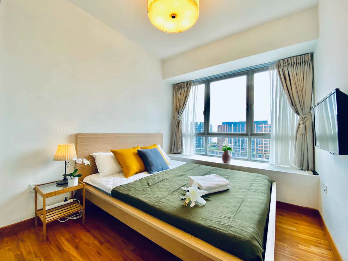 Esta Ruby Singapore 7