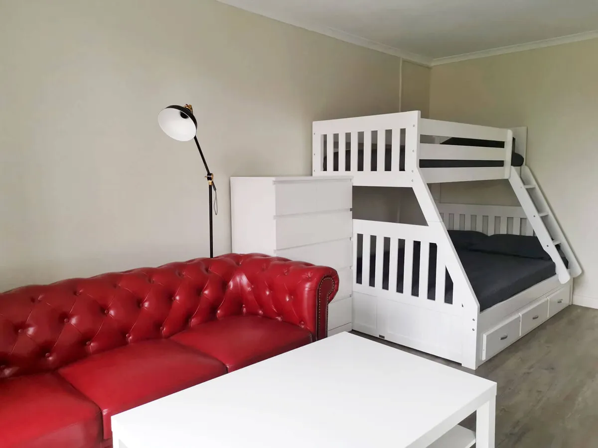 Rooftop Student Lodge Sydney 4