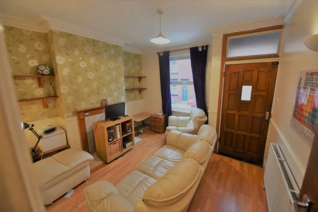 20 Burley Lodge Terrace Leeds