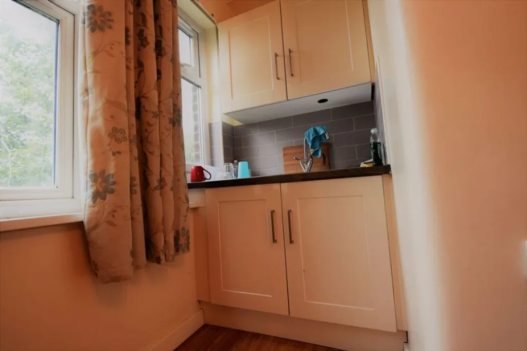 5 Sefton Court Leeds 7