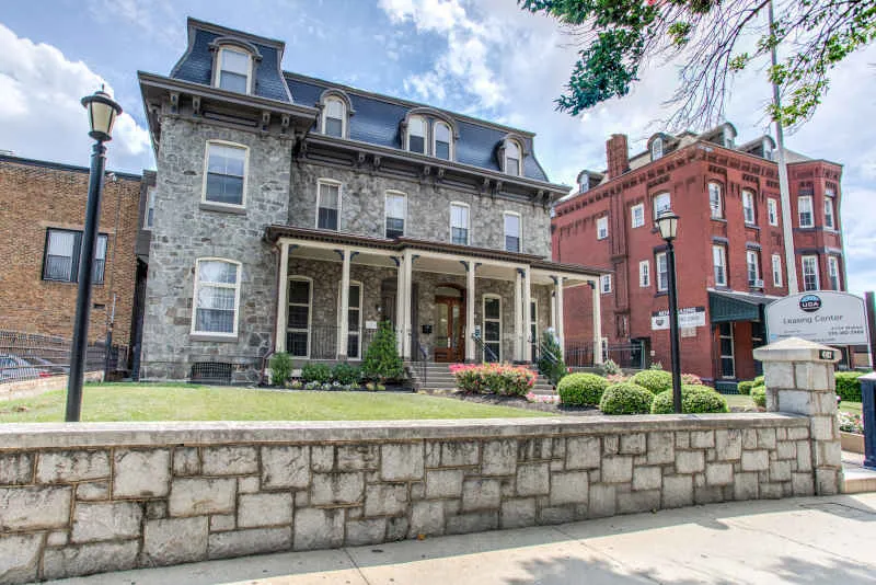 4102 Walnut Street Philadelphia 1