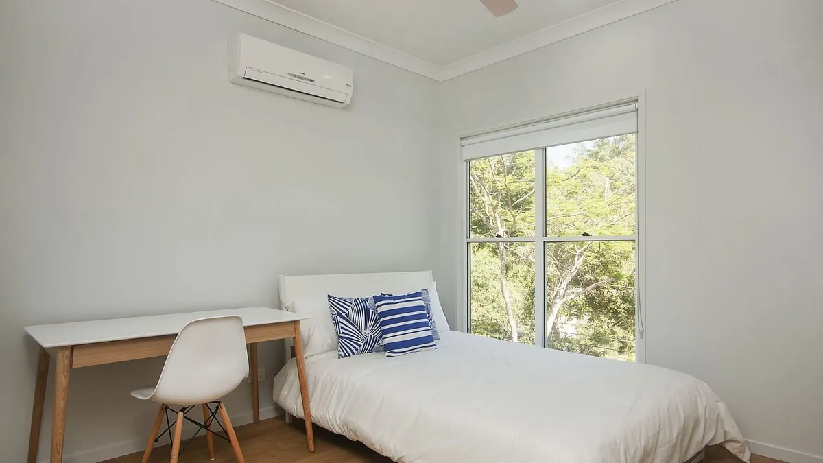 Twelfth Avenue Brisbane 5