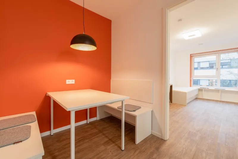 STUDENTS ONLY - Fully furnished private room in a 4 people shared apartment Berlin 5