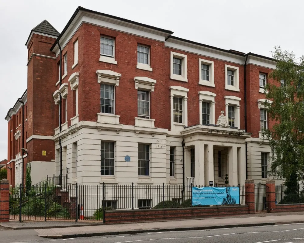 Queen's Hospital Close Birmingham Student