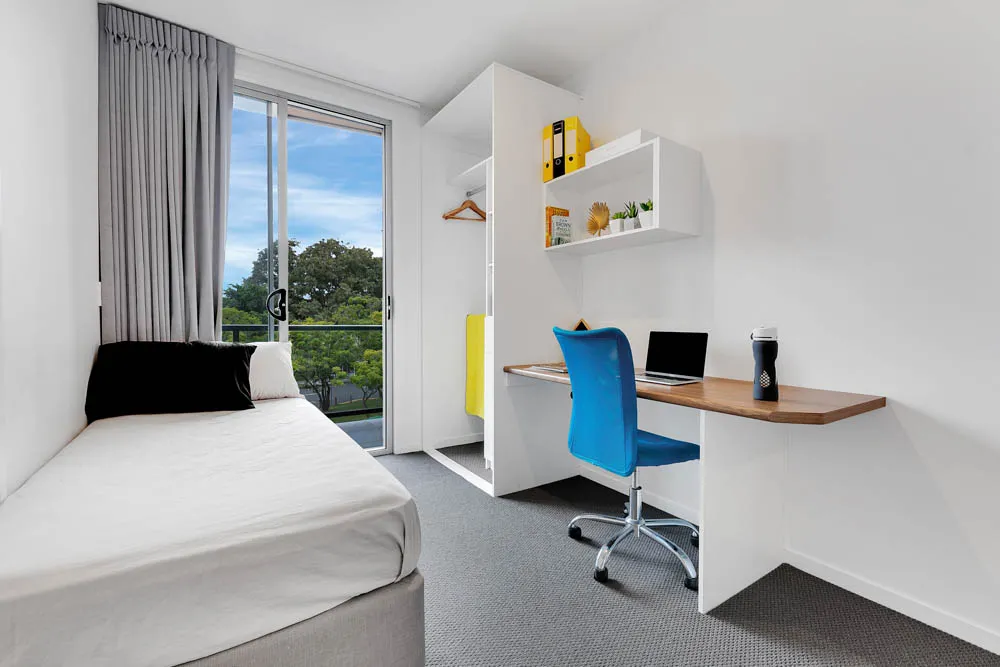 47-51 Munro St Brisbane