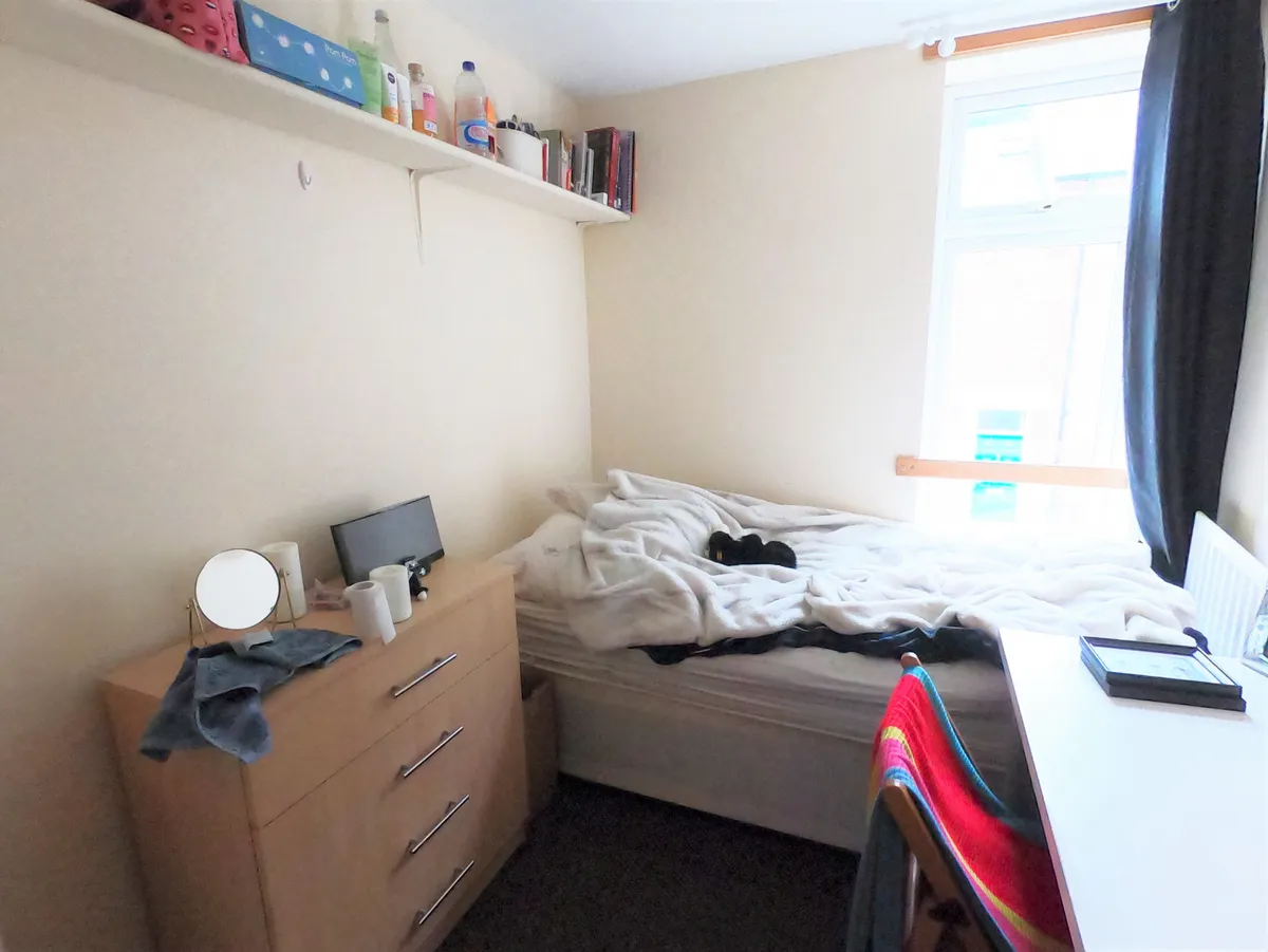 7 bed house - New Street Durham 1