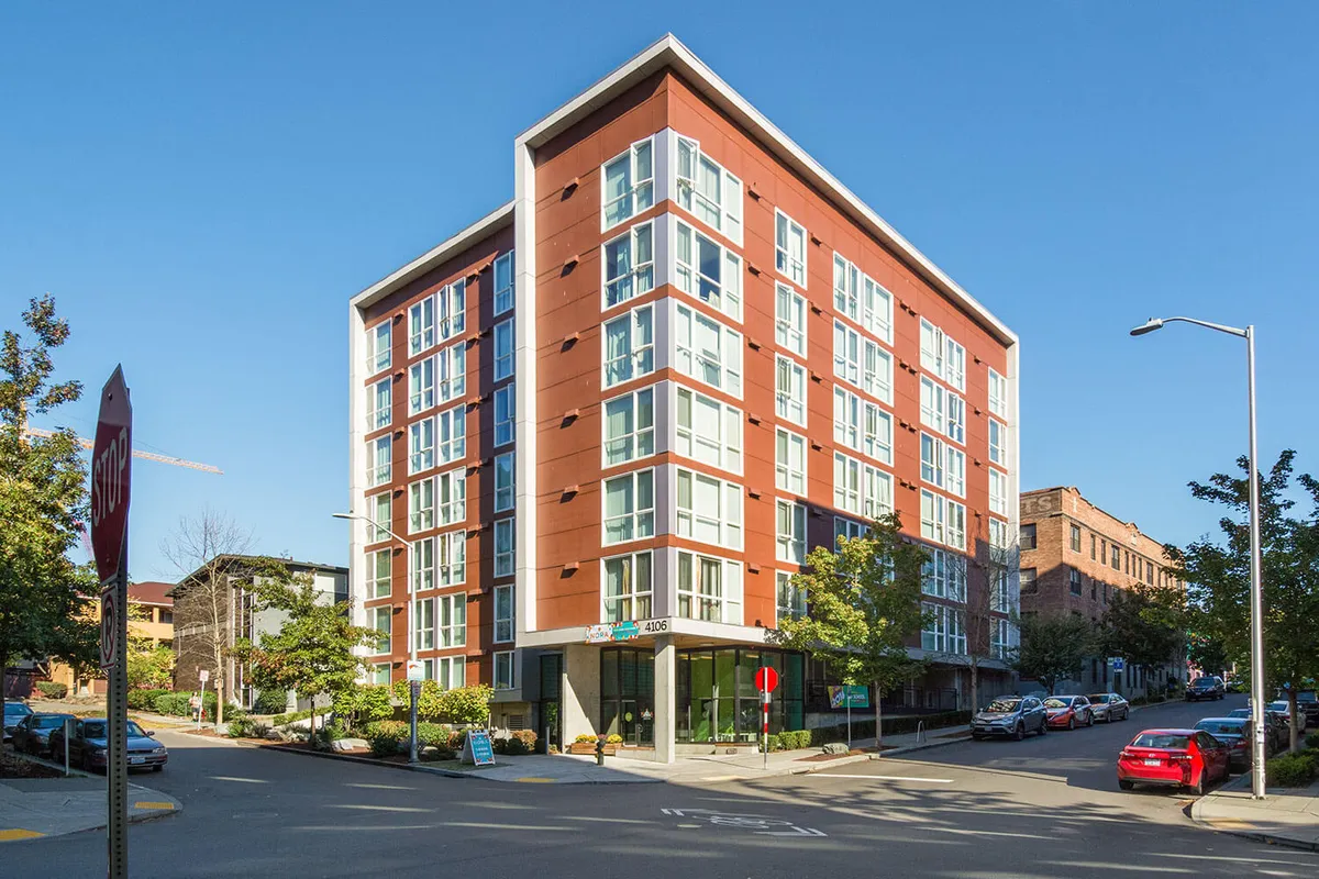 Nora Seattle 1