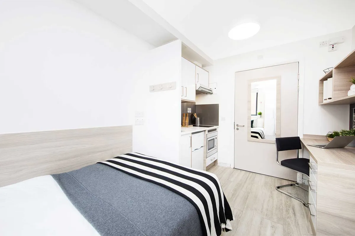 Arbour House London Student