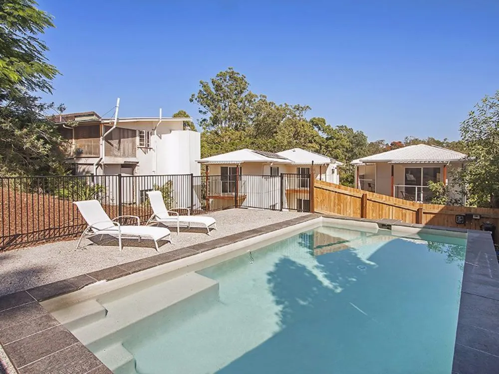Twelfth Avenue Brisbane 4