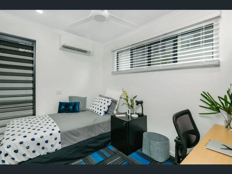 4 Pembroke Street Cairns 4