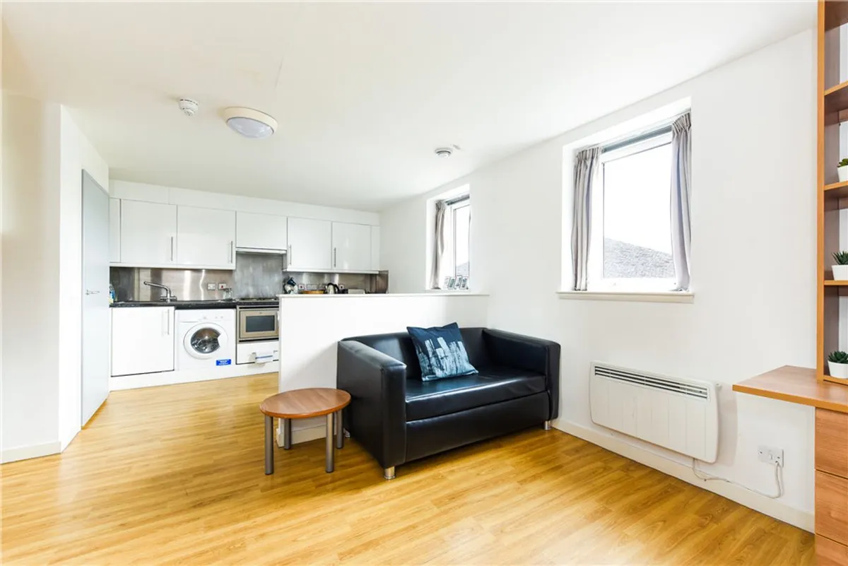 Lady Nicolson Court Edinburgh 7