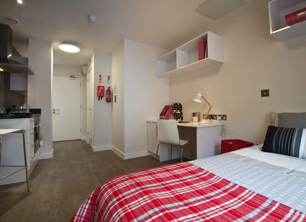 Northgate House Apartment Cardiff 4