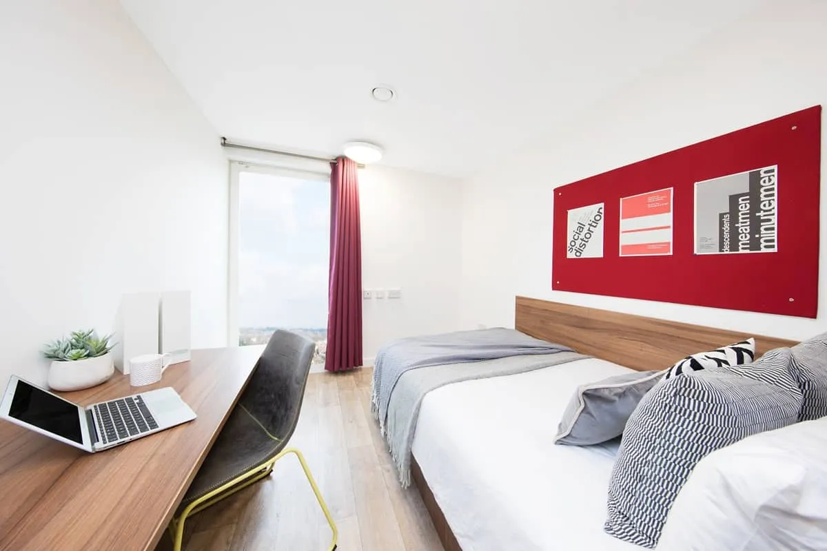Student Living Heights London 8