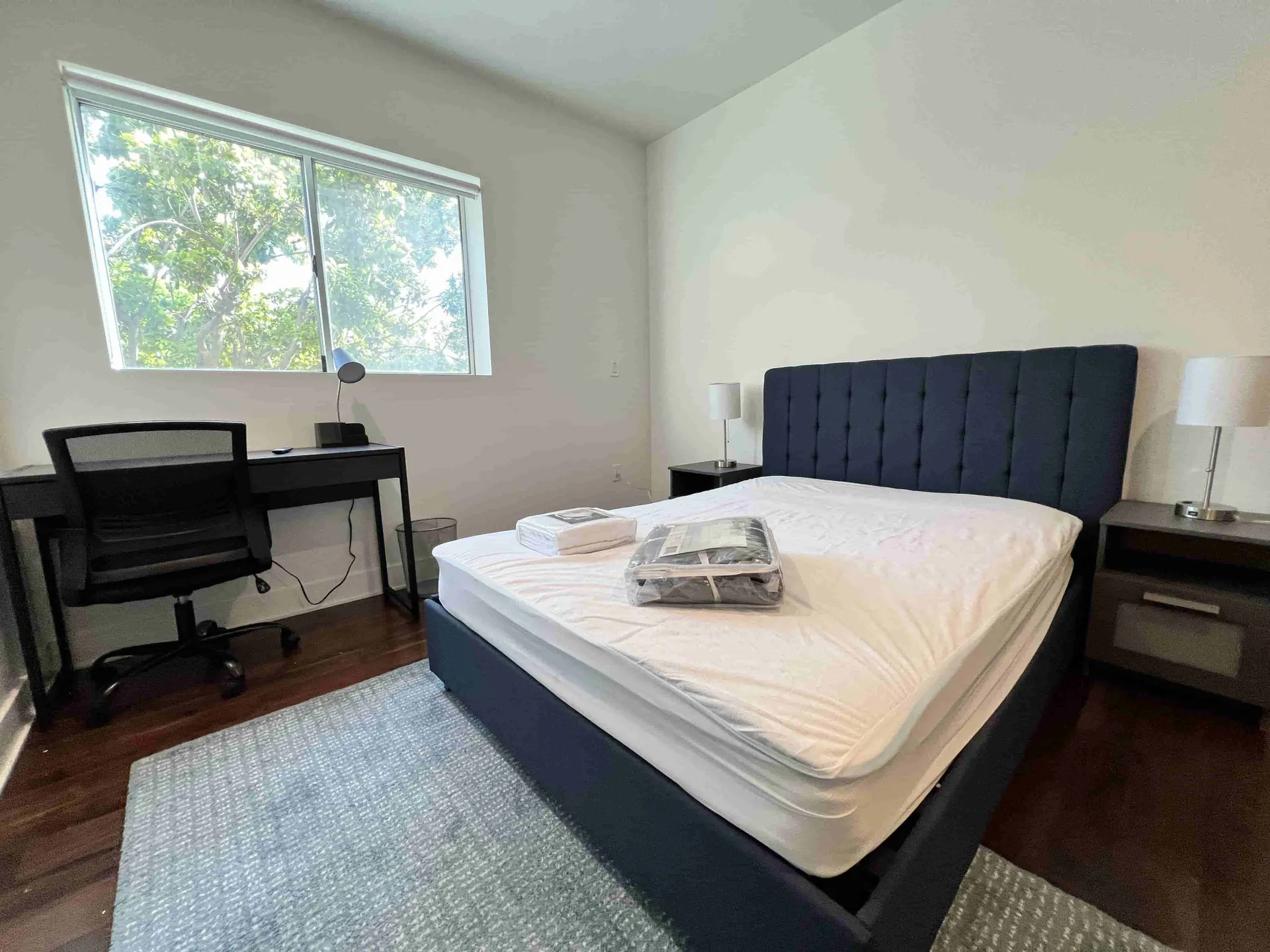 Ecco Living La Brea ave Los Angeles 8