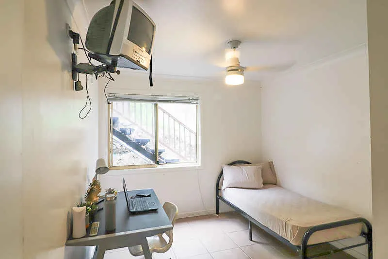 11 Cunningham St Brisbane 7
