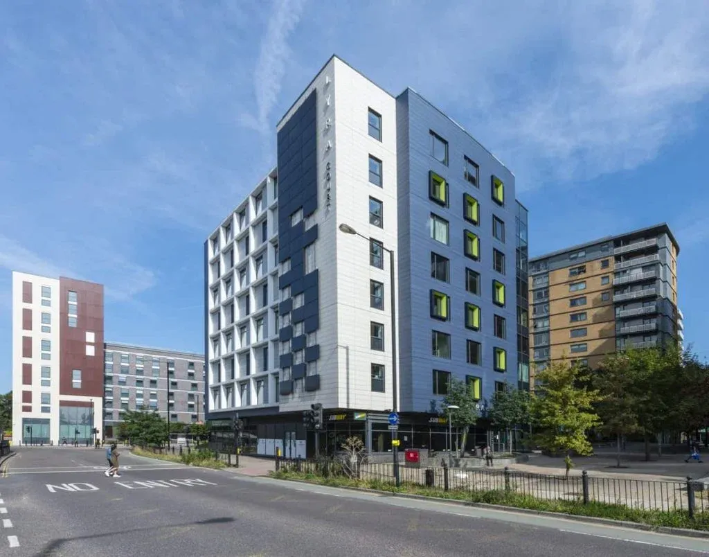The Lyra London 0