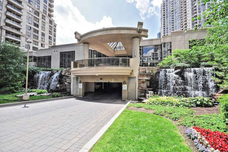 3888 Duke of York Blvd Brampton
