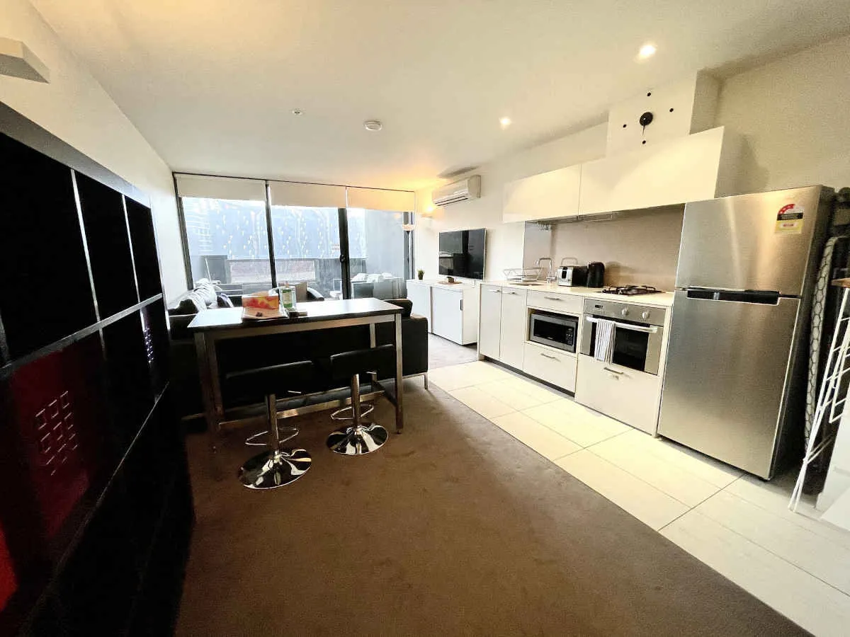 Readyset Apartments on Neo Melbourne 3