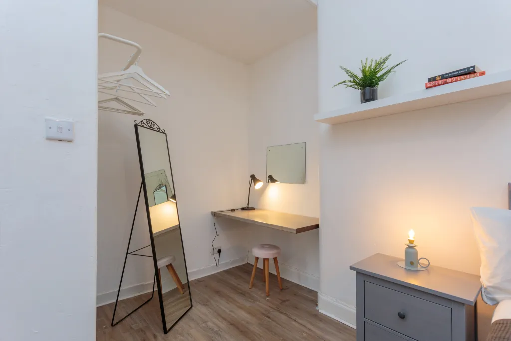 1 Blackwood Crescent Newington Edinburgh 6