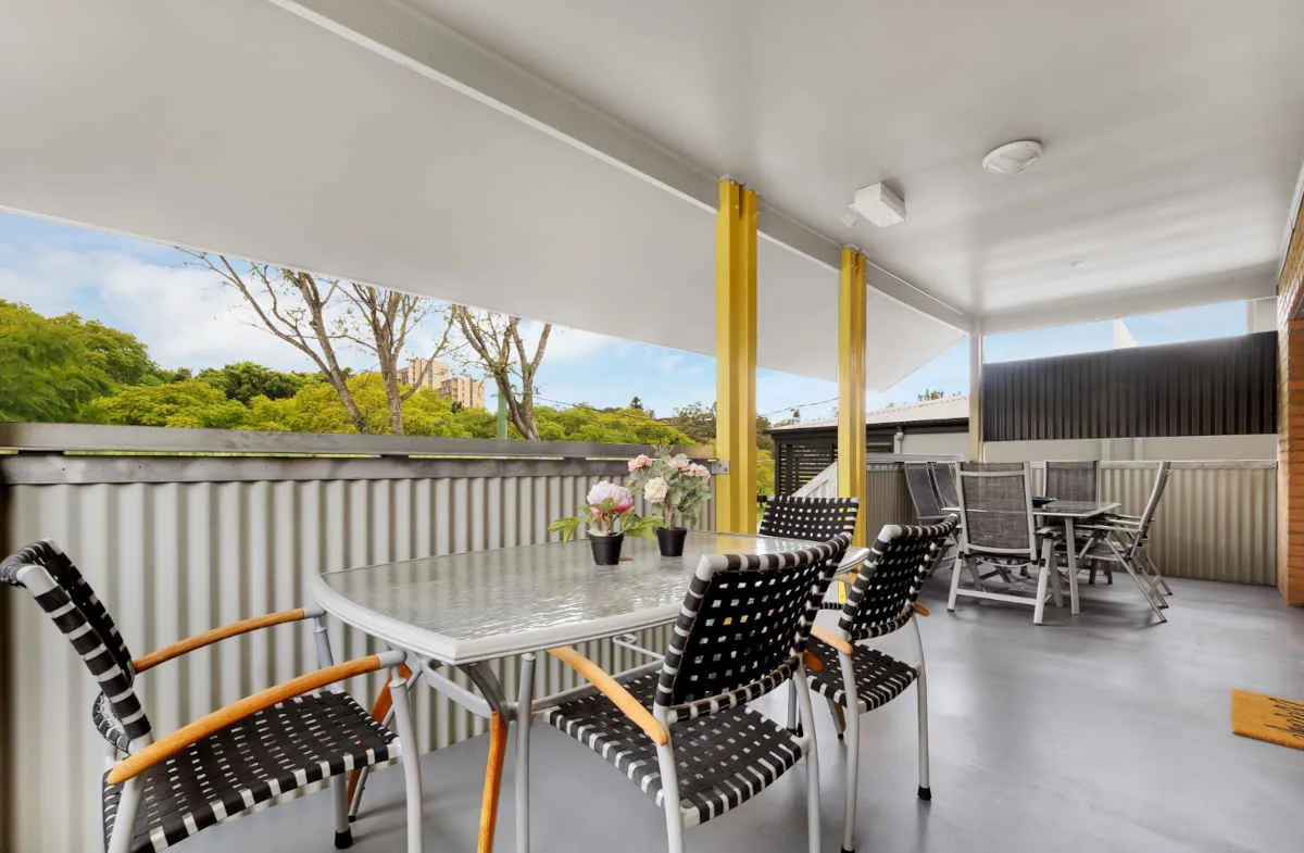 75 Munro St Brisbane 2