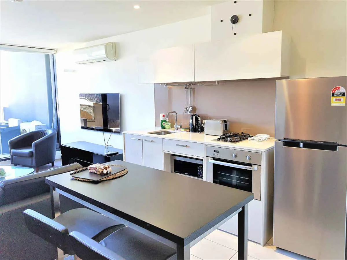Readyset Apartments on Neo Melbourne 4