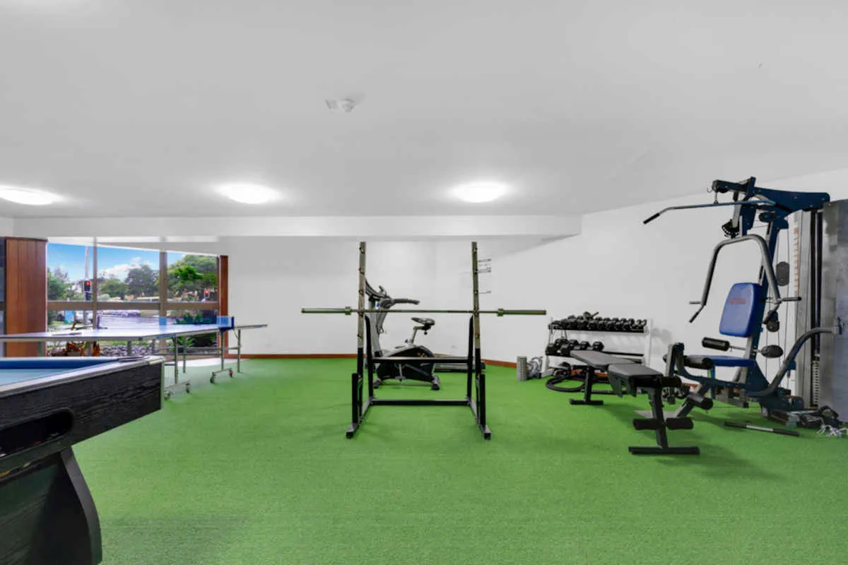 77 Sir Fred Schonell Dr Brisbane 3