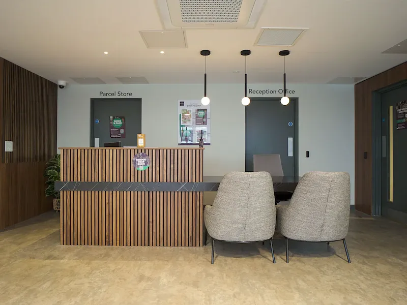 Straits Garden Egham 7