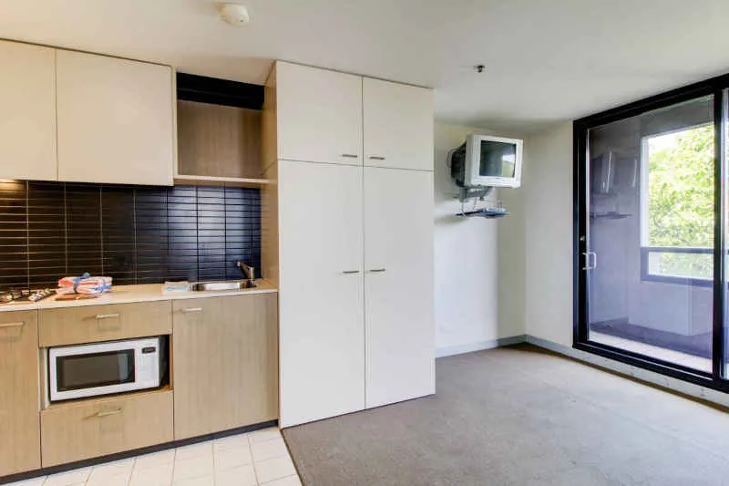 Riversdale Road Melbourne 4