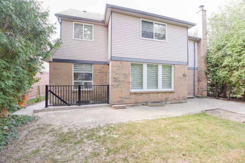 17 Torrence Wood Brampton