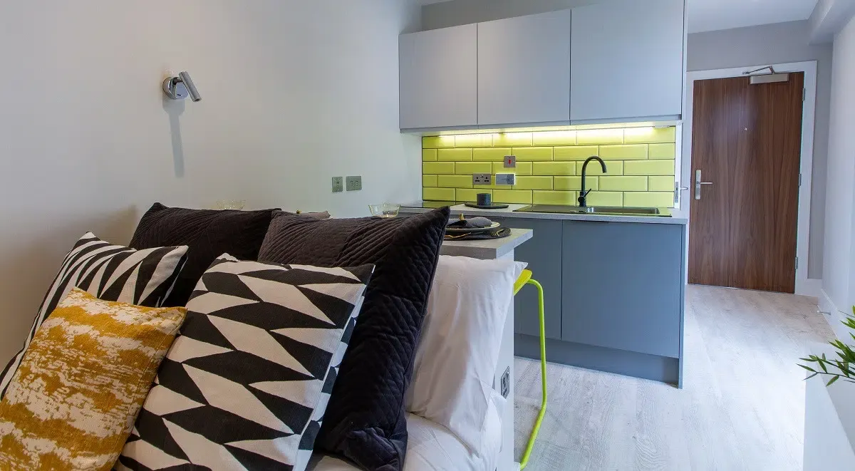 AXO Seven Sisters London 6
