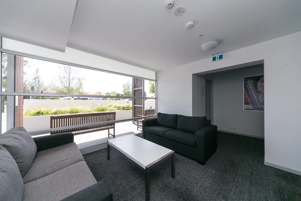 1728 Dandenong Road Melbourne 7