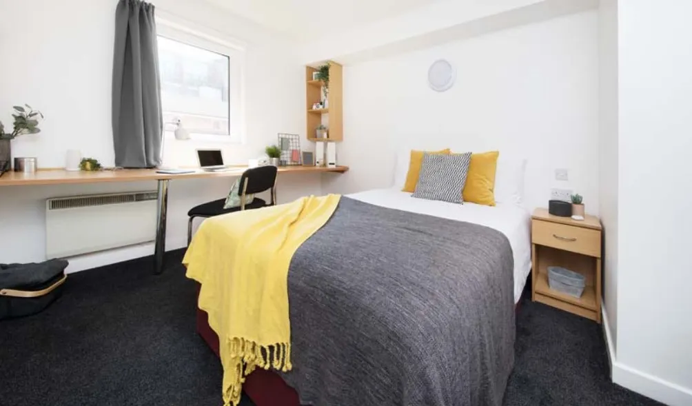 Moorfield Liverpool 6