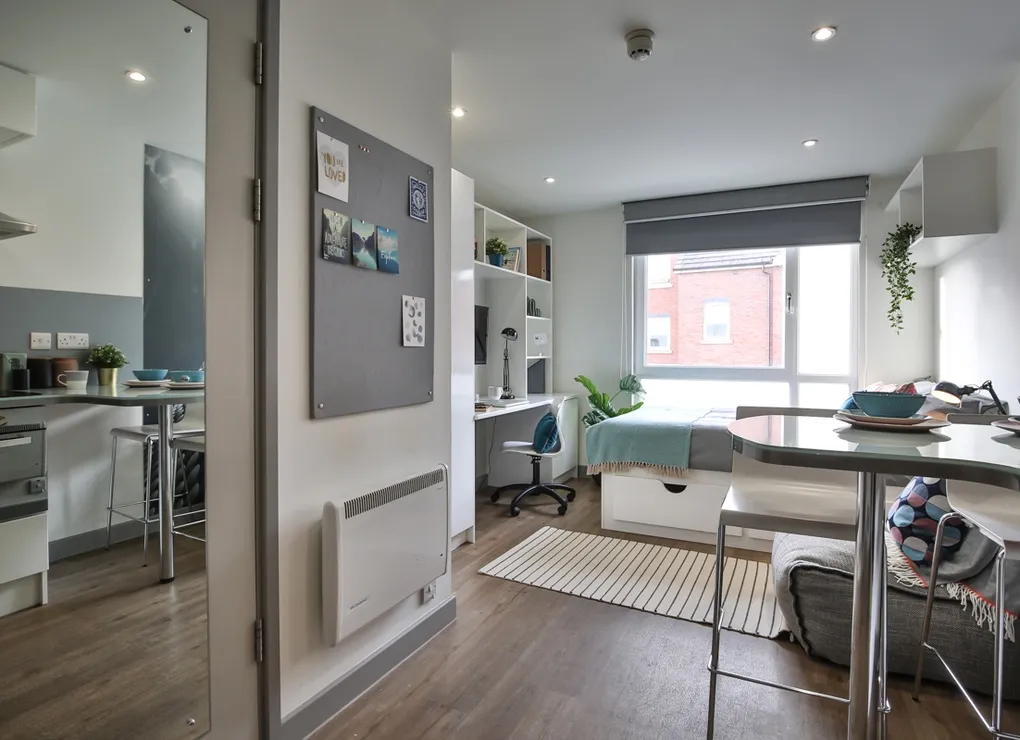 Edge Apartments Birmingham 7