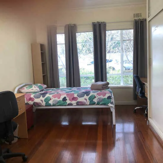 Sunset House Accommodation Melbourne 9