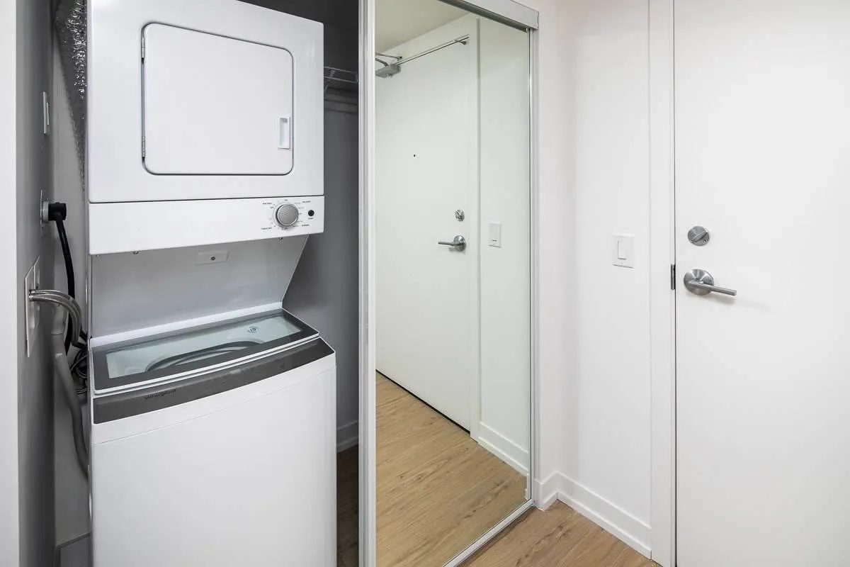 85 Wood Street Toronto 3