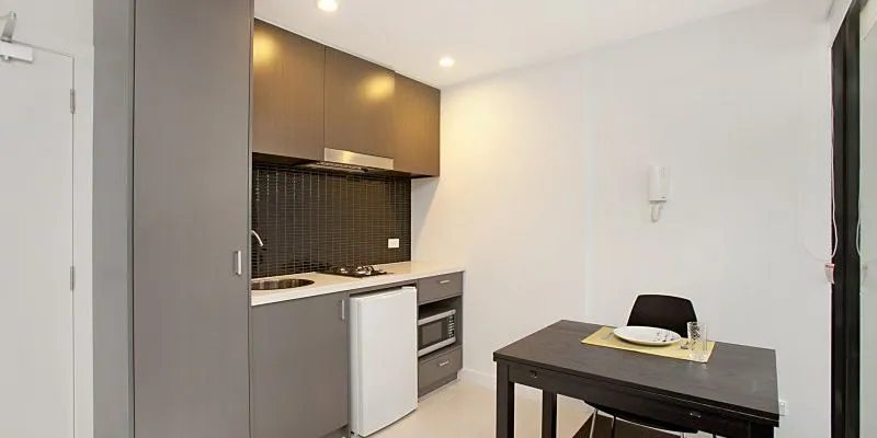 Student Living on Raleigh Melbourne 1