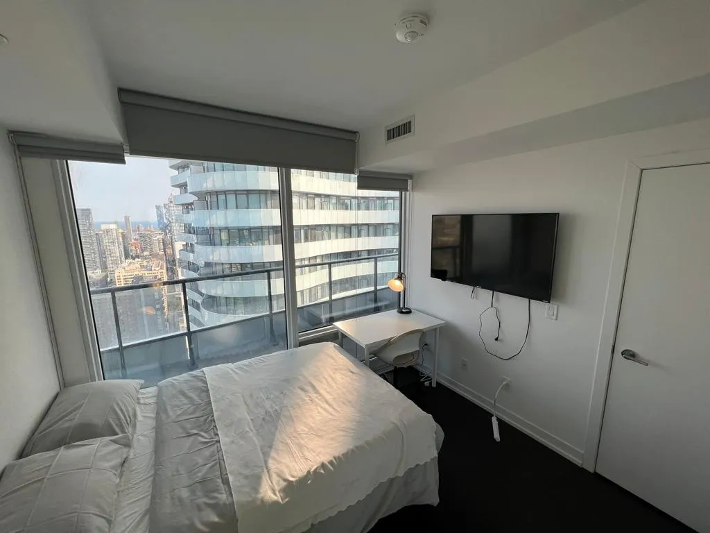 85 Wood Street Toronto 1