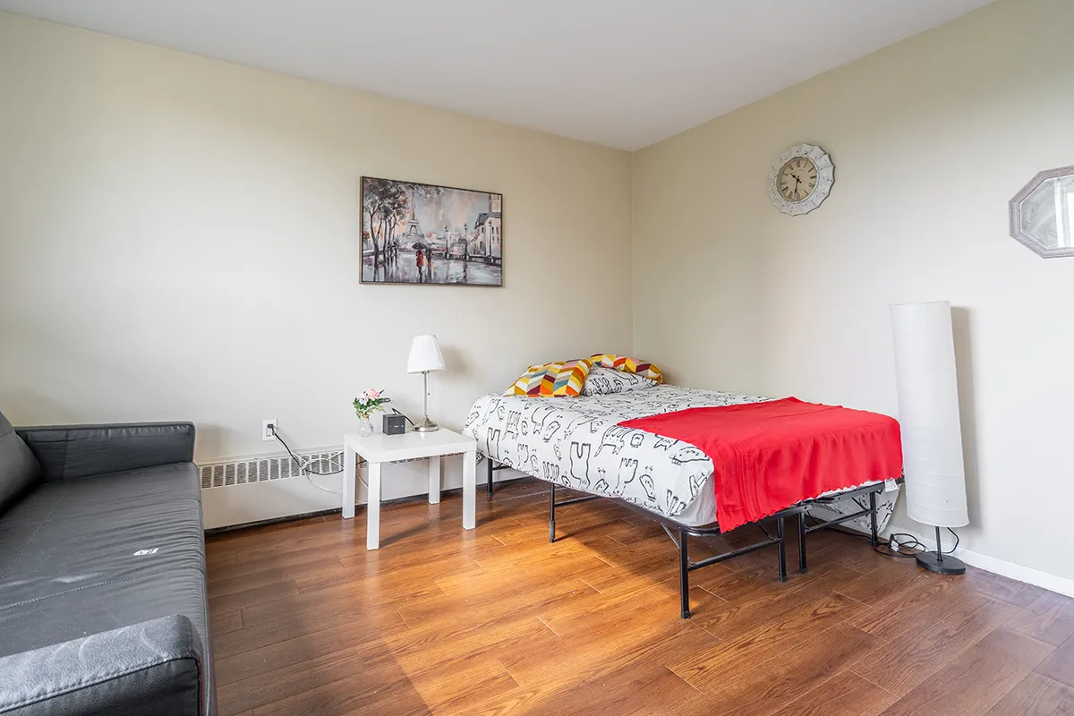 Harrington Davisville Toronto 8