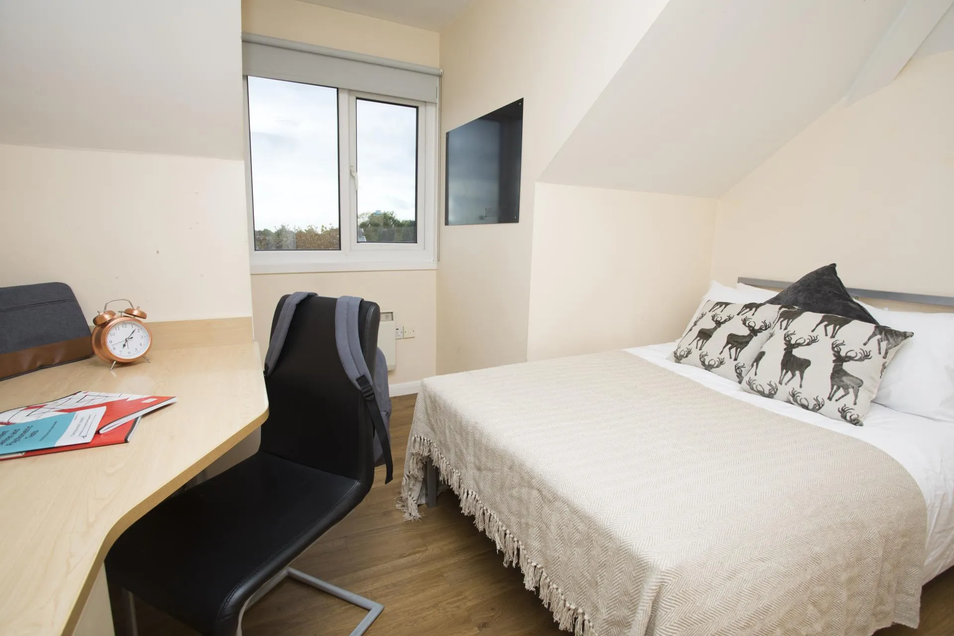 Heald Court Manchester 7