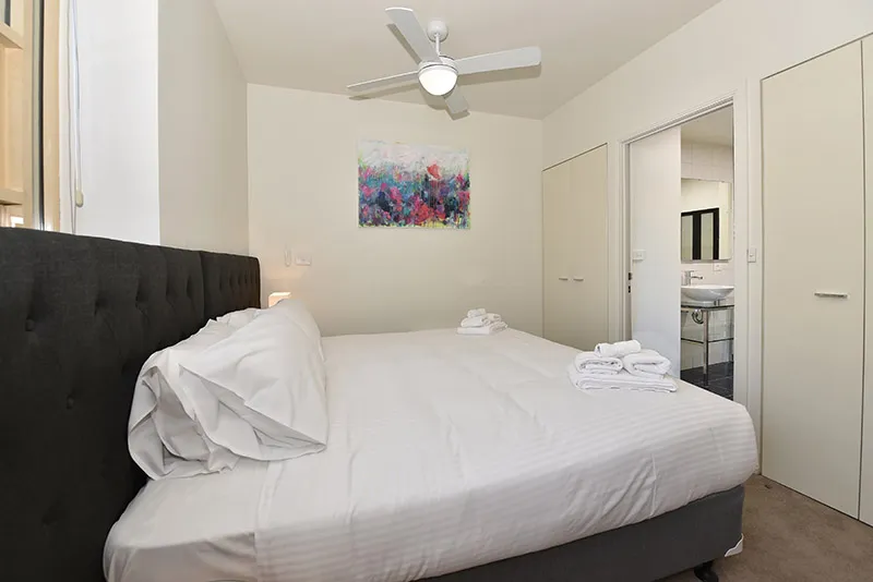 336 Russell Street Student Rooms